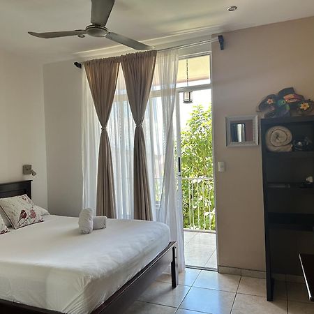 Casa De Lis Hotel & Tourist Info Centre 图里亚尔瓦 外观 照片